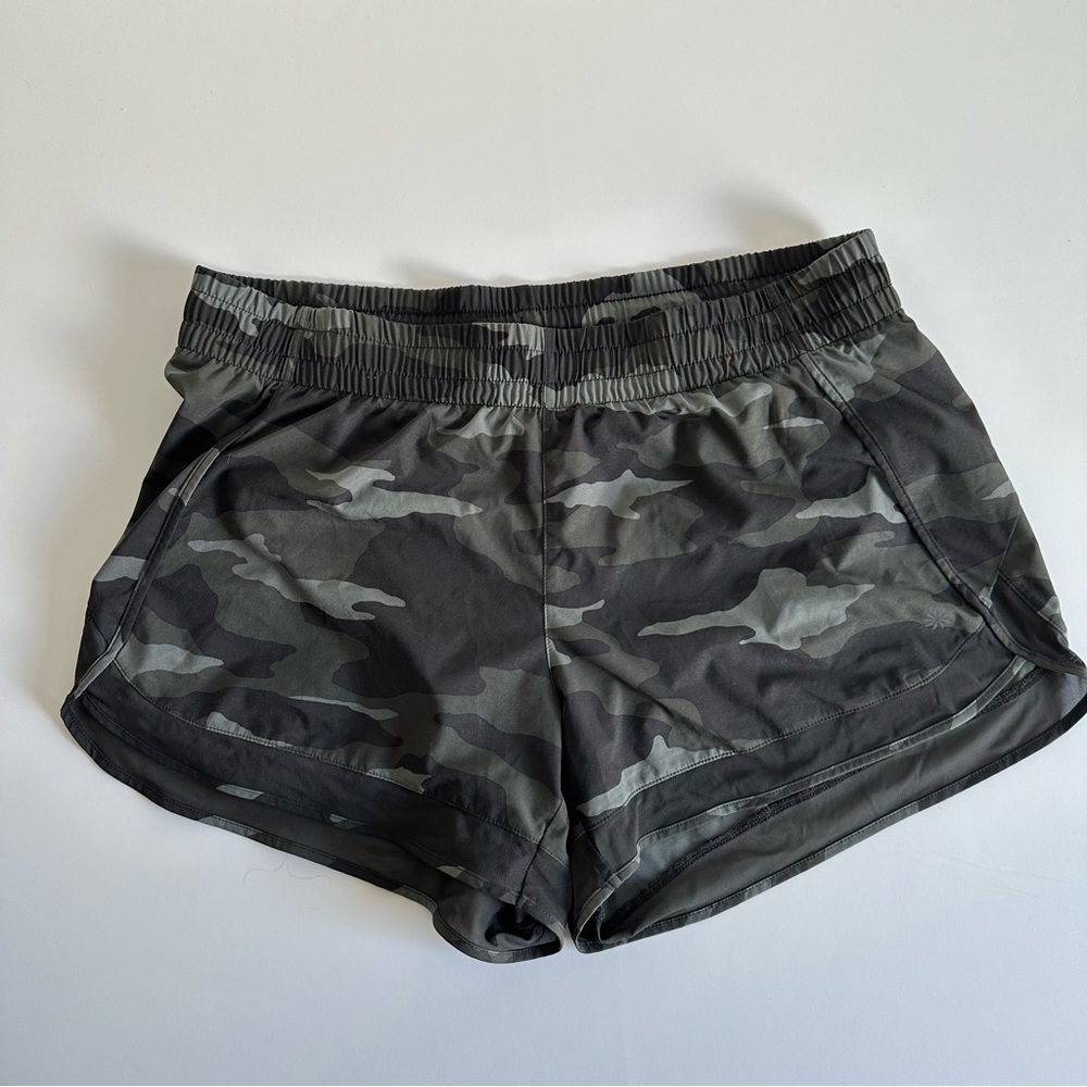 Athleta Mesh Racer Run Short Camo - Picture 2 of 4
